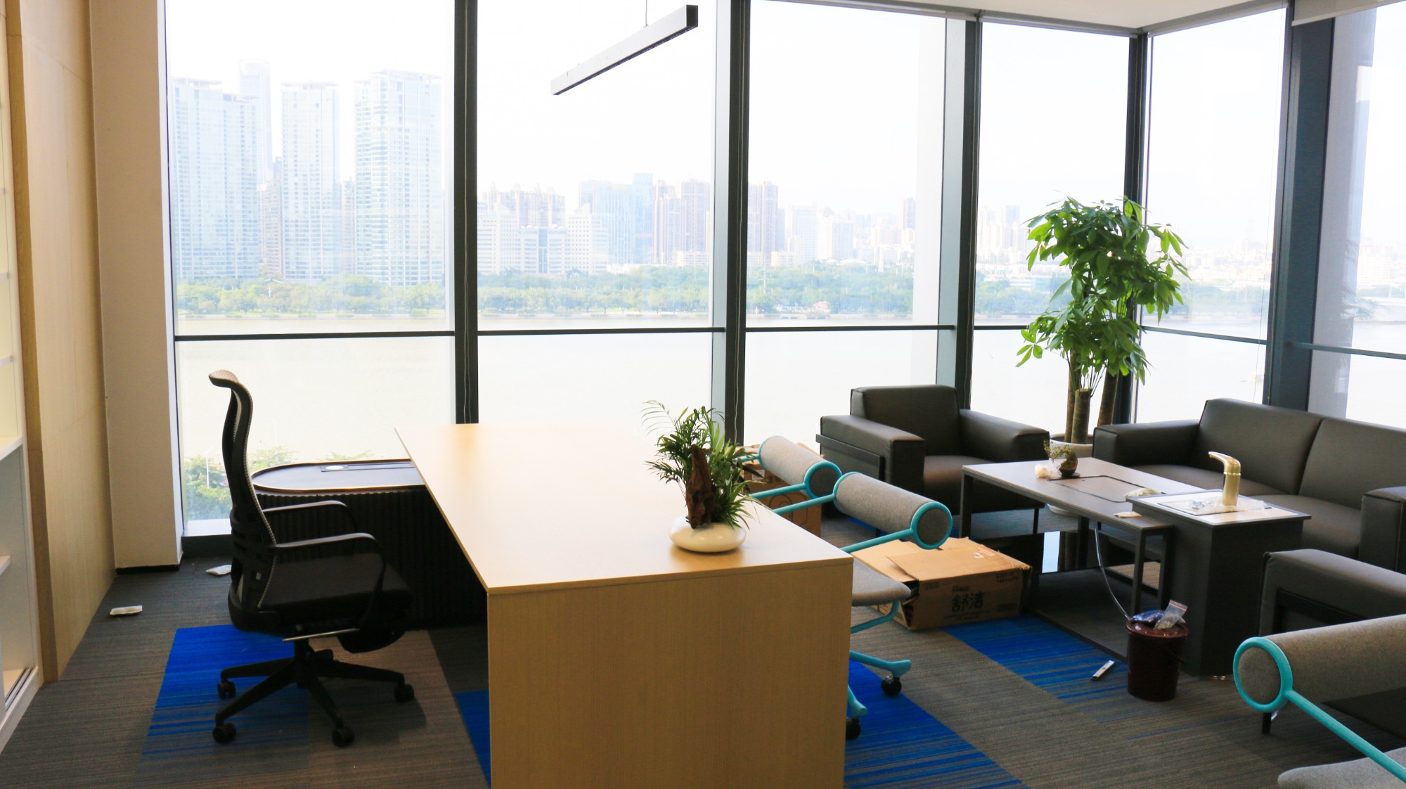 Meet&Co furnitrue project_executive office