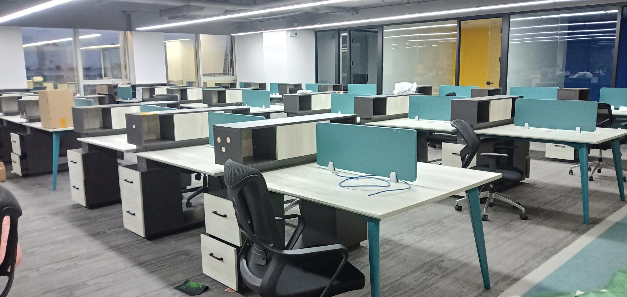 modular office desks