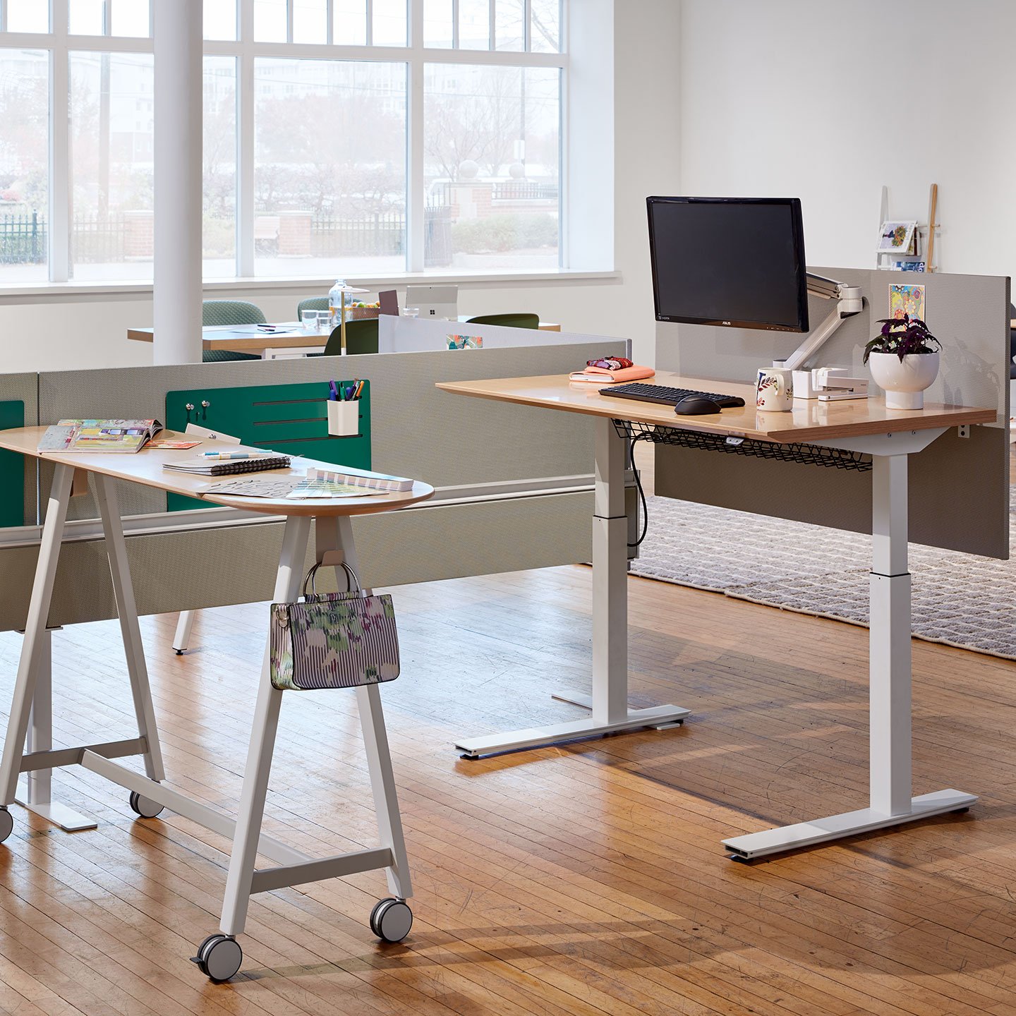 Haworth Planes Height Adjustable Desk
